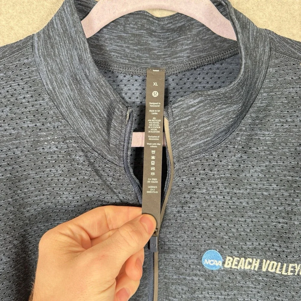 Lululemon Metal Vent Tech Half Zip Pullover Mens XL Long Sleeve NCAA Volleyball